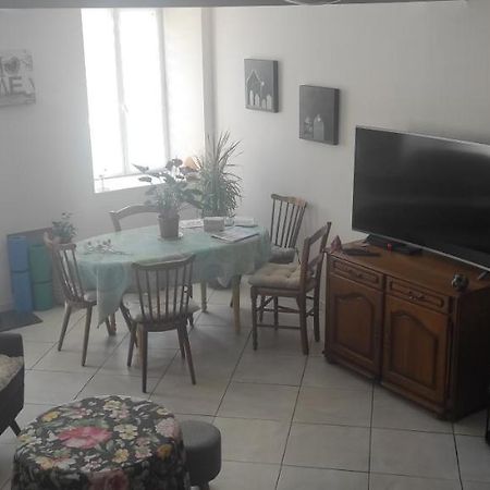 Ferienwohnung Les Plaisirs De La Ruralite Vendresse Exterior foto