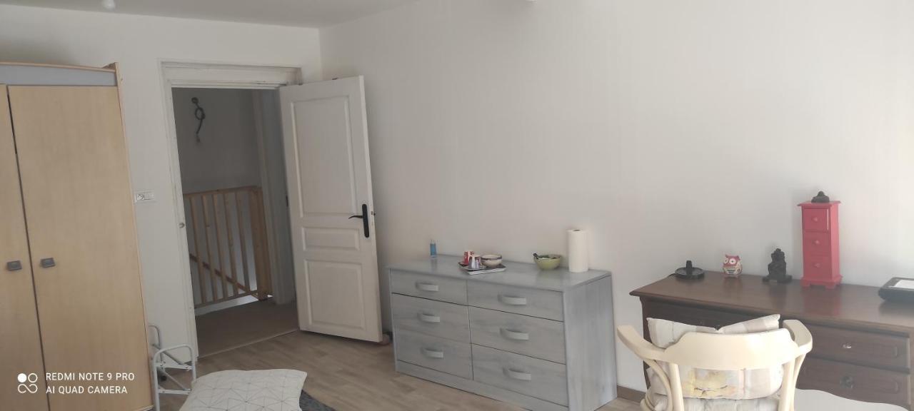 Ferienwohnung Les Plaisirs De La Ruralite Vendresse Exterior foto