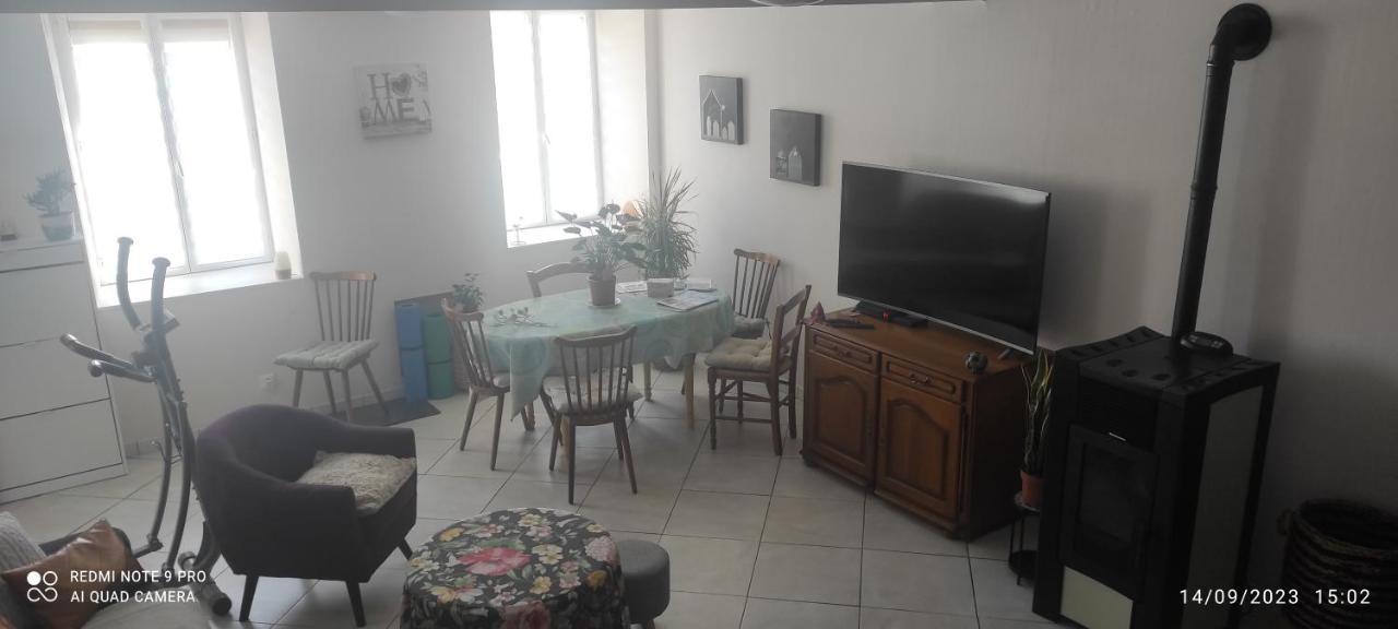 Ferienwohnung Les Plaisirs De La Ruralite Vendresse Exterior foto